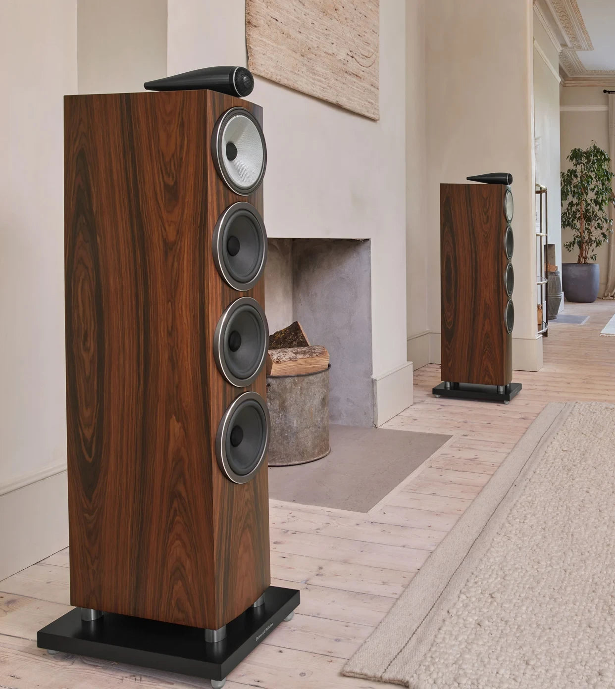 702 S3 Par de bocinas de lujo Hi end | Bowers & Wilkins