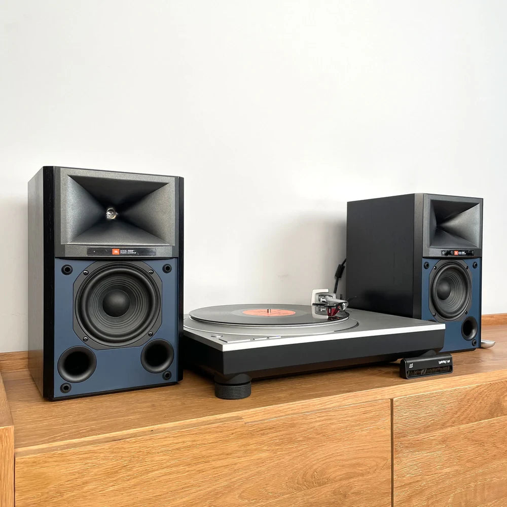 4305P Par de Bocinas de repisa con Apple Airplay y Bluetooth | JBL
