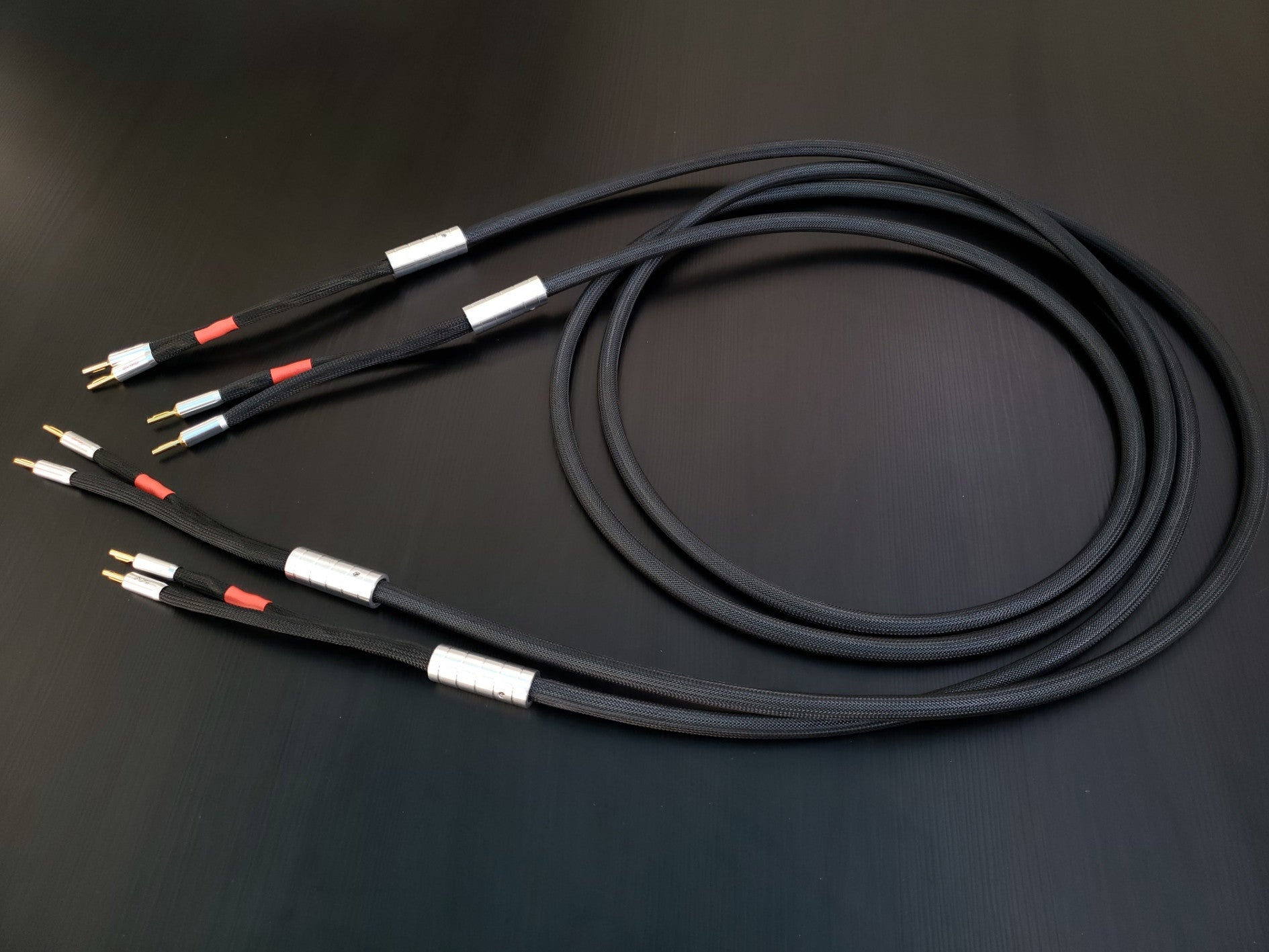 Tier 3 Par de cables para bocina con conectores Ban- Ban | Handcraft Cable