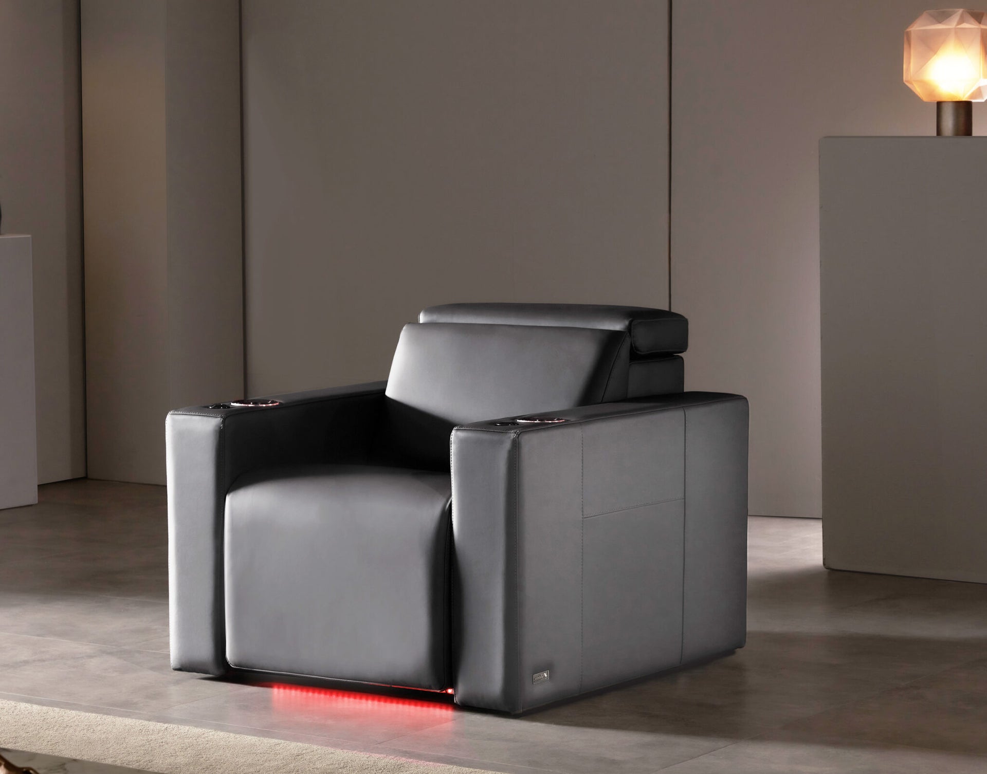 Barcelona Ultimate Sillón Reclinable doble brazo con luz led | Valencia Seating