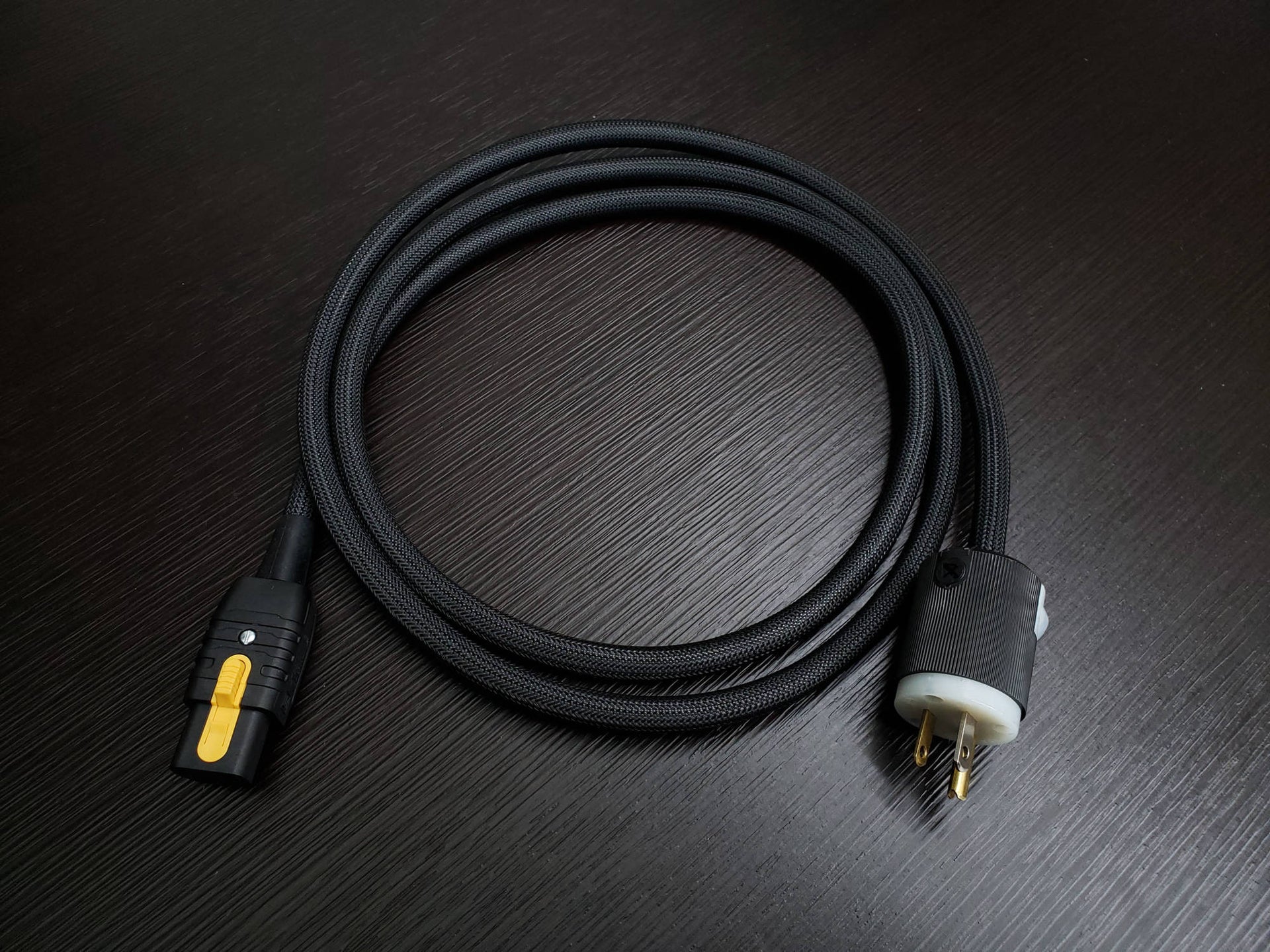 Standart Current Cable de poder accesible | Handcraft