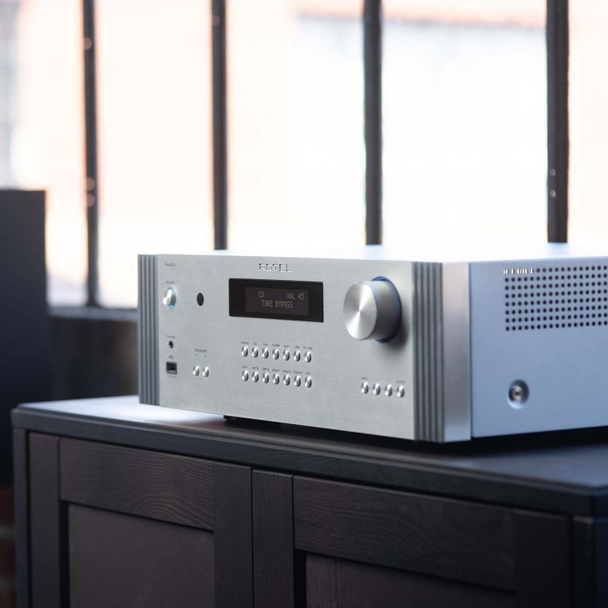 RA-6000 Diamond Series amplificador integrado 350W | Rotel