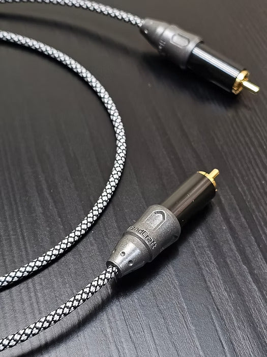 ¿Óptico o Coaxial? El Duelo Definitivo en Conexiones de Audio Digital