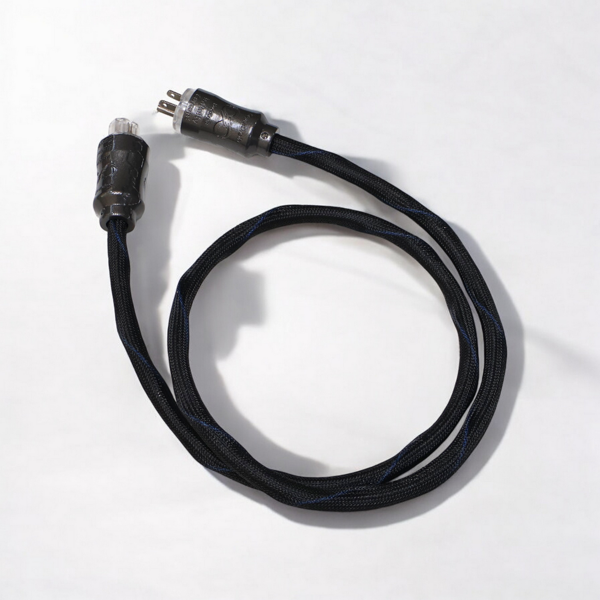 Handcraft Power Cord Infinity Current | Cable de poder de alta corriente | Más autoridad, más control y una alimentación seria para sistemas exigentes | JMI Audio