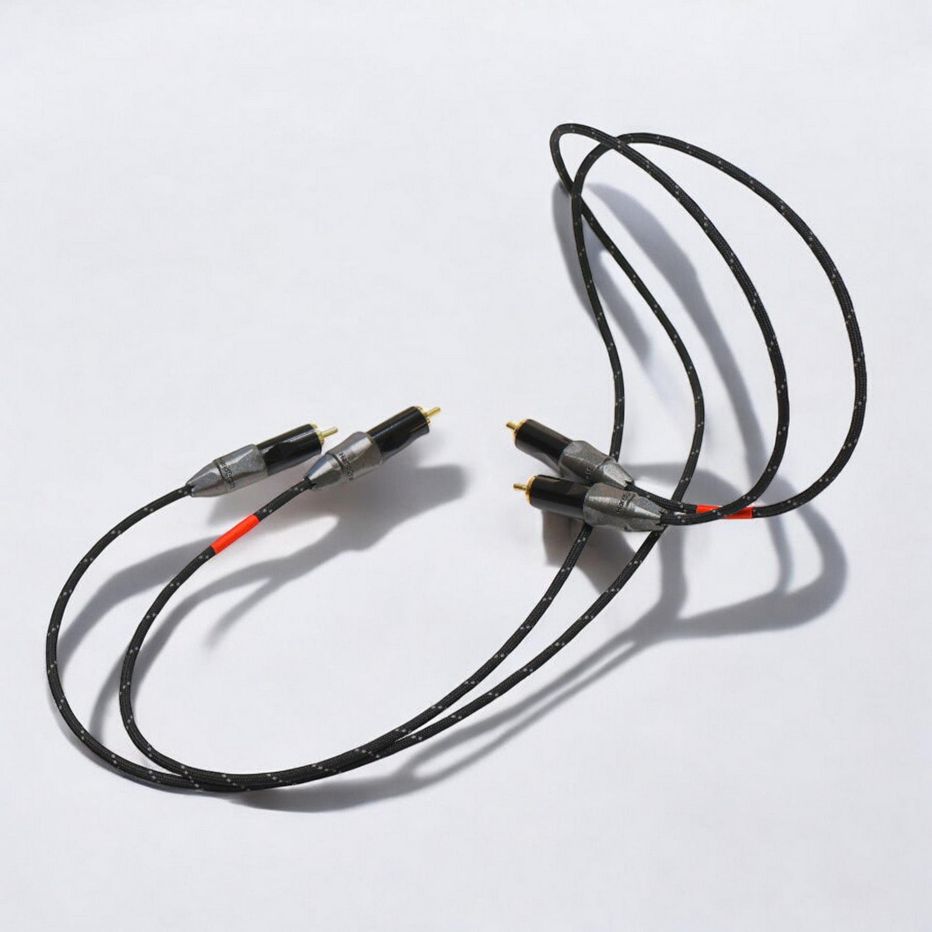 Handcraft RCA Sil-Be | Par de cables RCA de interconexión no balanceados | Más refinamiento, más musicalidad y una conexión analógica más seria | JMI Audio