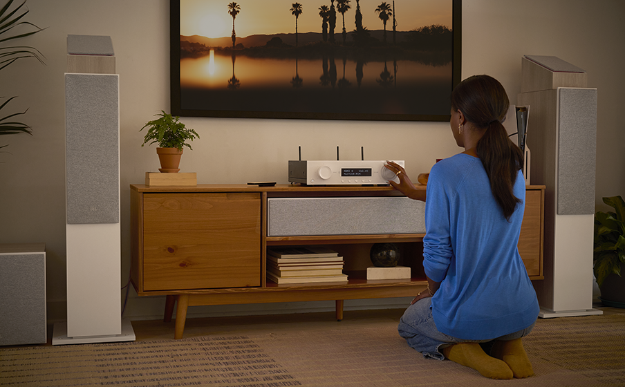 🔊 JBL MA710 | Receiver AV 7.2 canales 8K con Dolby Atmos/DTS:X, HDMI 2.1, eARC y streaming | JMI Audio