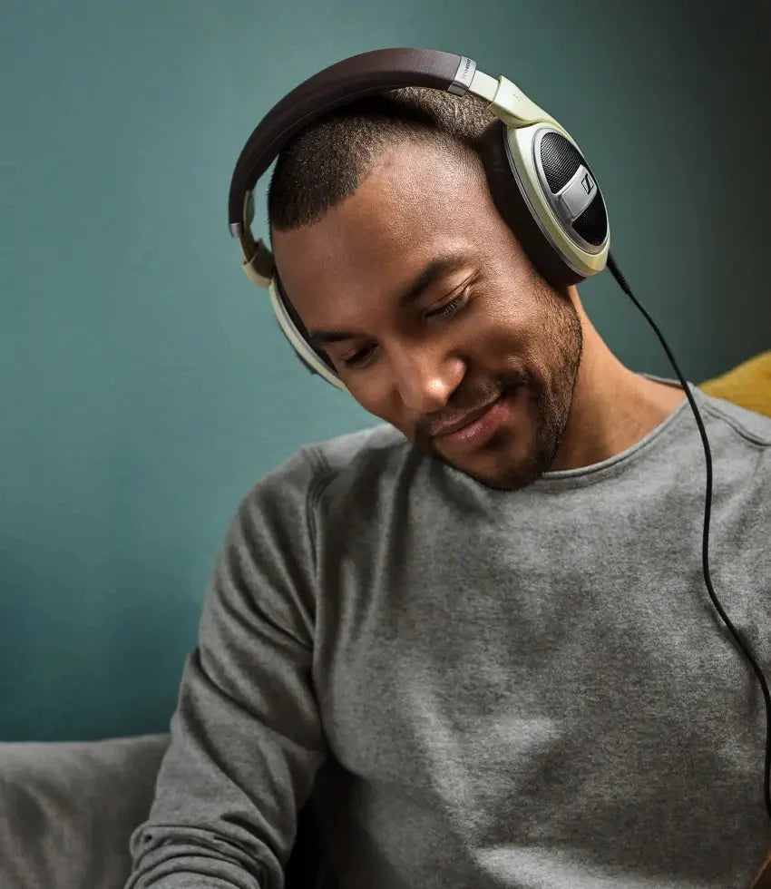 Sennheiser HD 599 | Audífonos HiFi abiertos | Sonido amplio, cómodo y musical para entrar al audio personal serio | JMI Audio