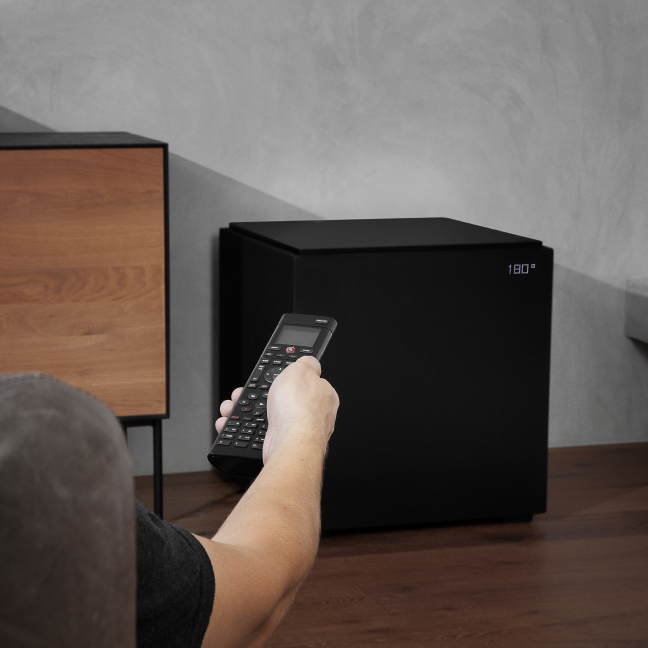 DN15 Subwoofer Activo  1500W  y 2 radiadores pasivos | Definitive Technology