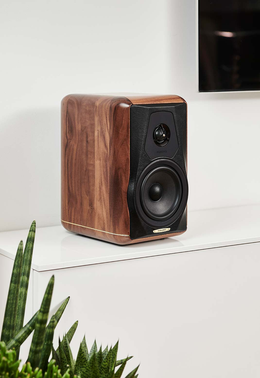 Minima Amator II Par de bocinas de repisa de sonido premium | Sonus Faber