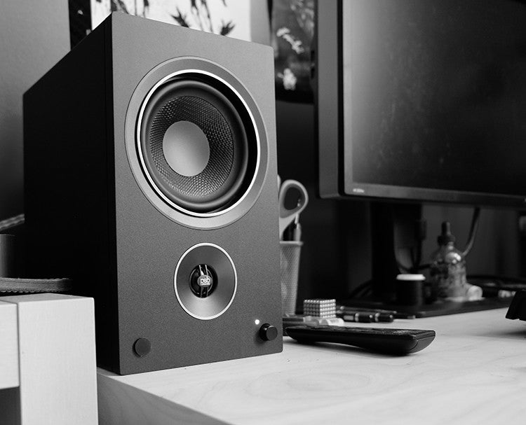 Alpha AM5 Par de bocinas de repisa Hi-Fi | PSB Speakers