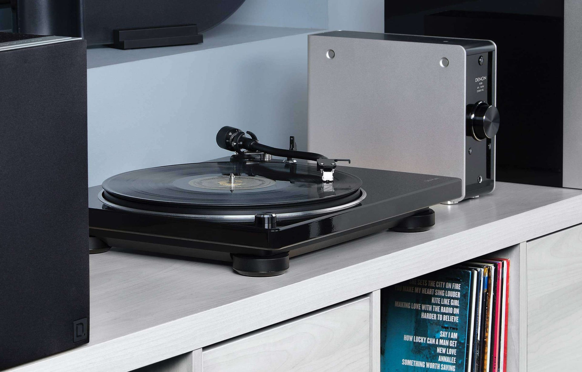 DP-400 Tornamesa HiFi con auto sensor de velocidad | DENON