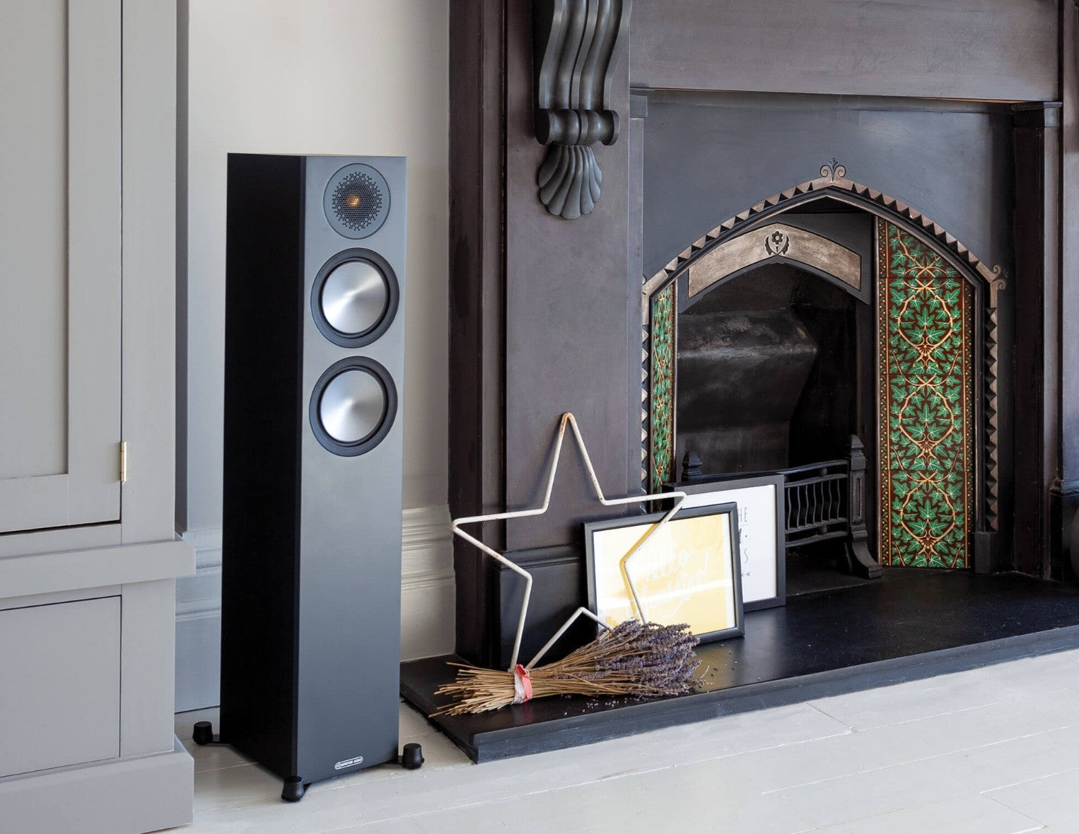 Bronze 200 Par de bocinas de alta fidelidad  compactas | Monitor Audio