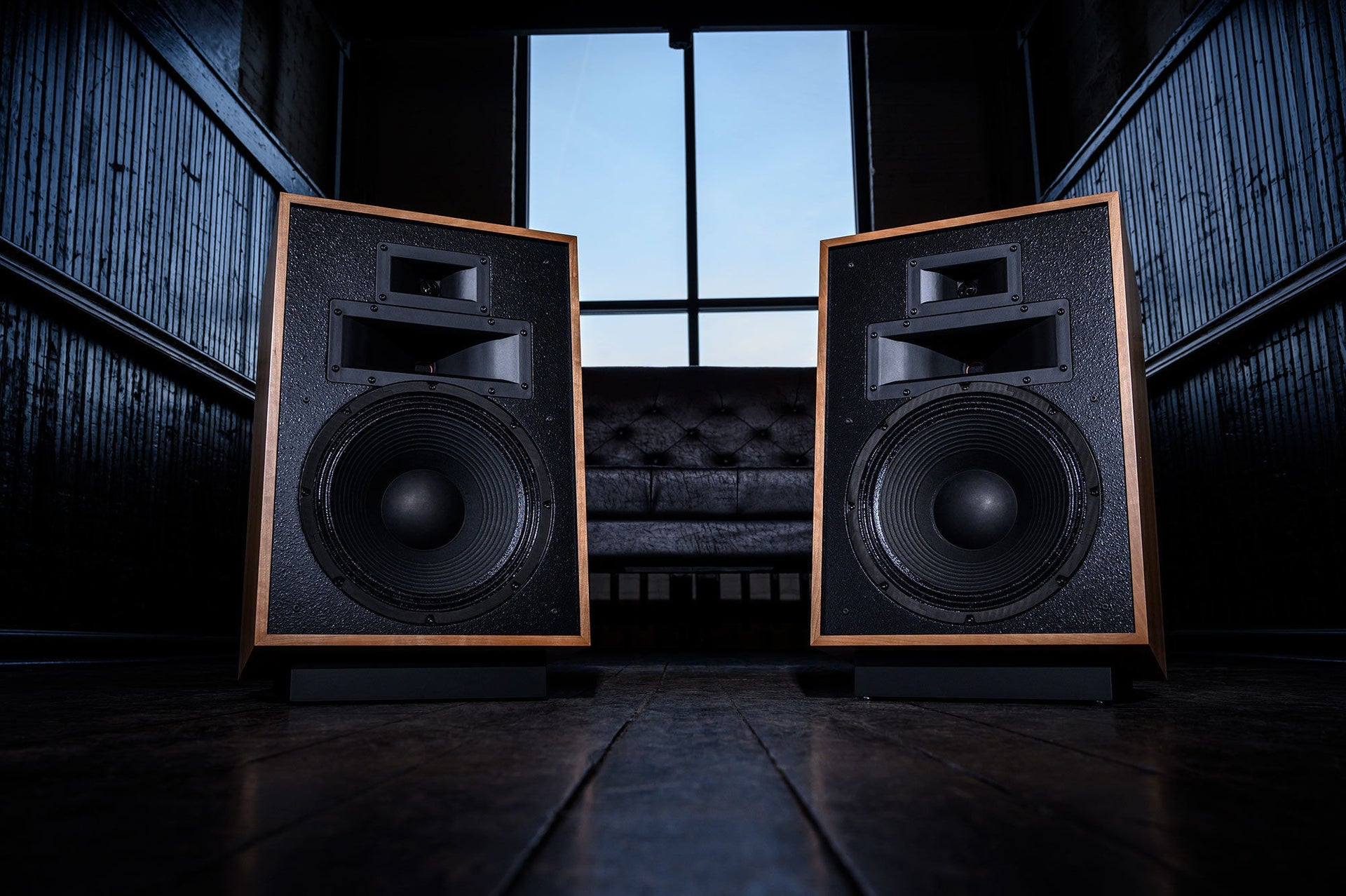 Heresy IV Par de bocinas de 3 vias look vintage y alta sensibilidad  | Klipsch