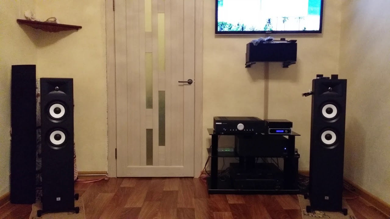 A180 Par de bocinas tipo torre | JBL
