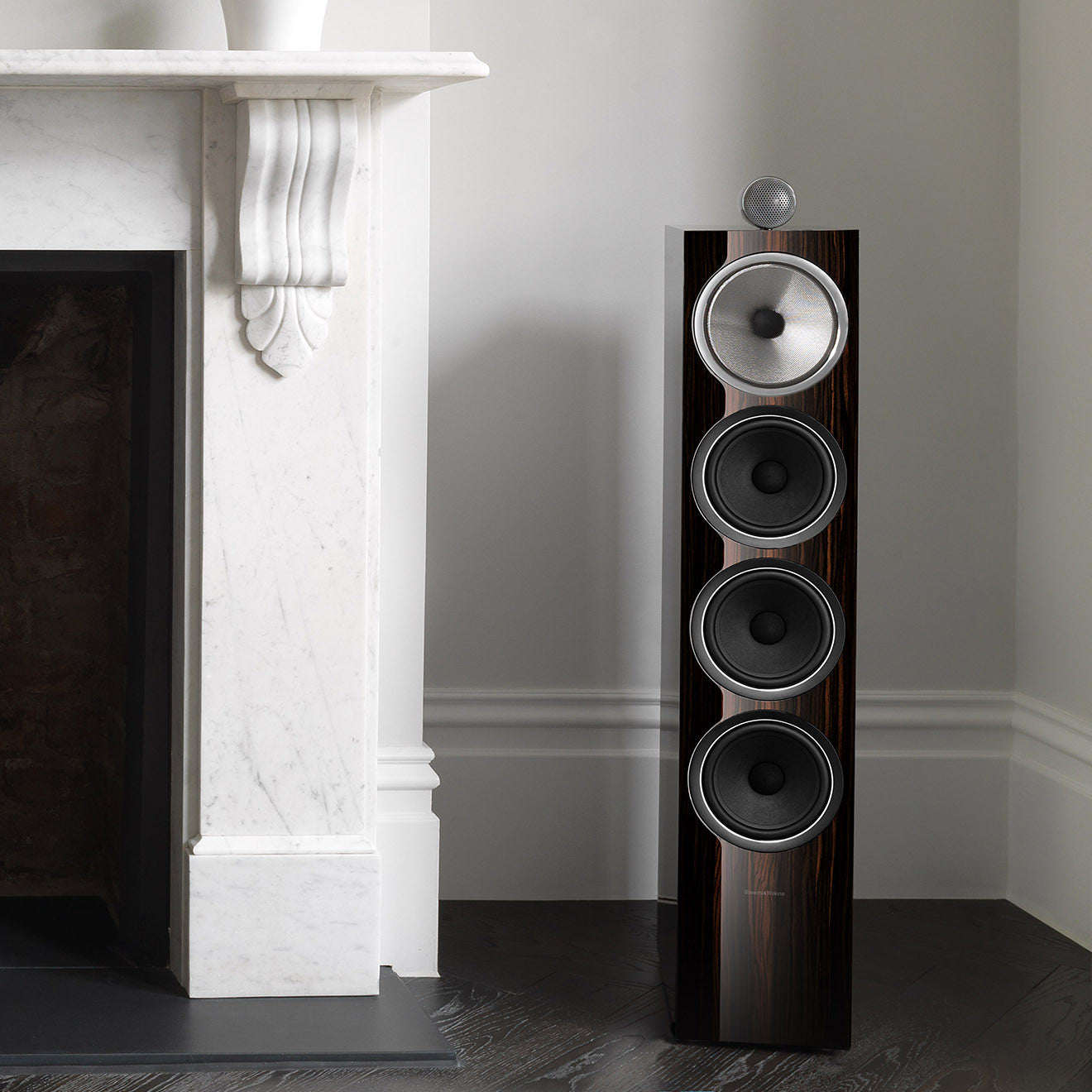 702 Signature | Bowers & Wilkins