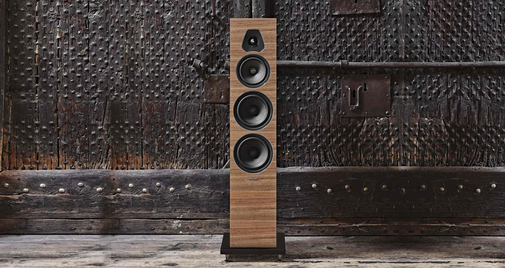 Lumina V Par de bocinas delgada sorprendente rendimiento | Sonus Faber