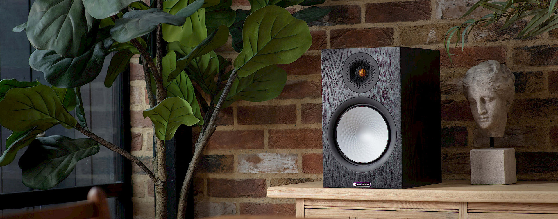 Monitor Audio Silver 100 7G | Bocinas de Repisa 2 Vías con C‑CAM RST II y Diseño Premium | Sonido Detallado y Musicalidad en Gran Formato | JMI Audio